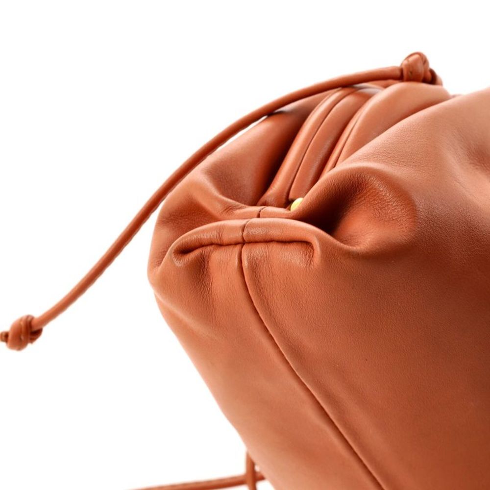 Bottega Veneta The Pouch Leather Mini Neutral - Picture 6 of 8
